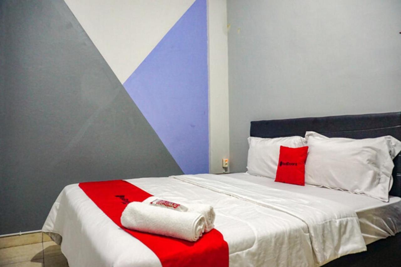 Reddoorz Near Penimbangan Beach Singaraja Exterior foto